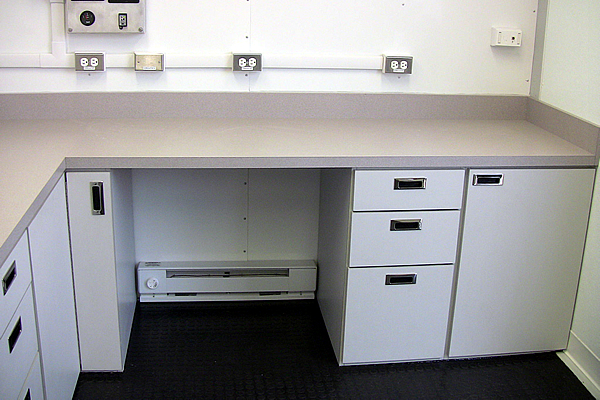 284-custom-cabinets-c