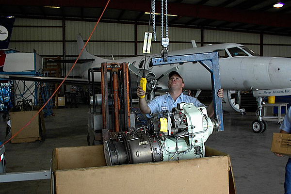 mobile-turbine-aircraft-engine-test-facility-8