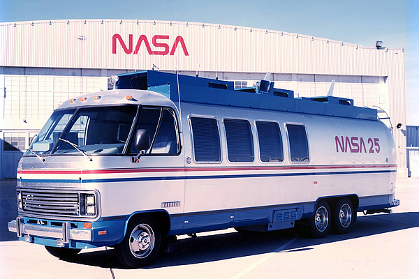 nasa-space-shuttle-command-center-clegg-3